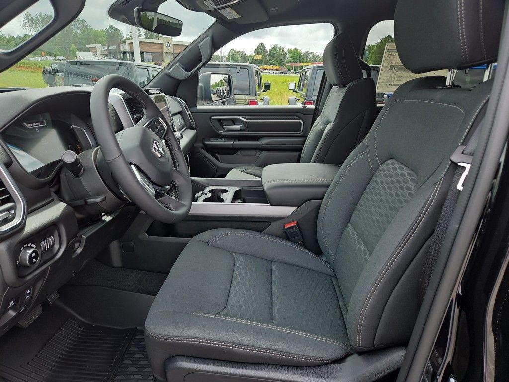 new 2025 Ram 1500 car, priced at $52,485