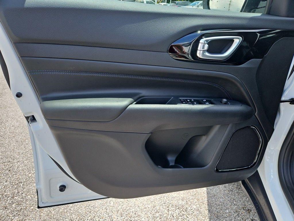 new 2025 Jeep Compass car, priced at $22,863
