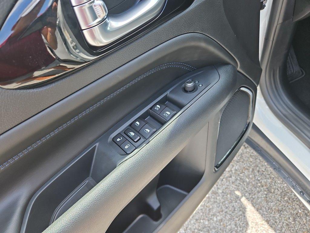 new 2025 Jeep Compass car, priced at $22,863