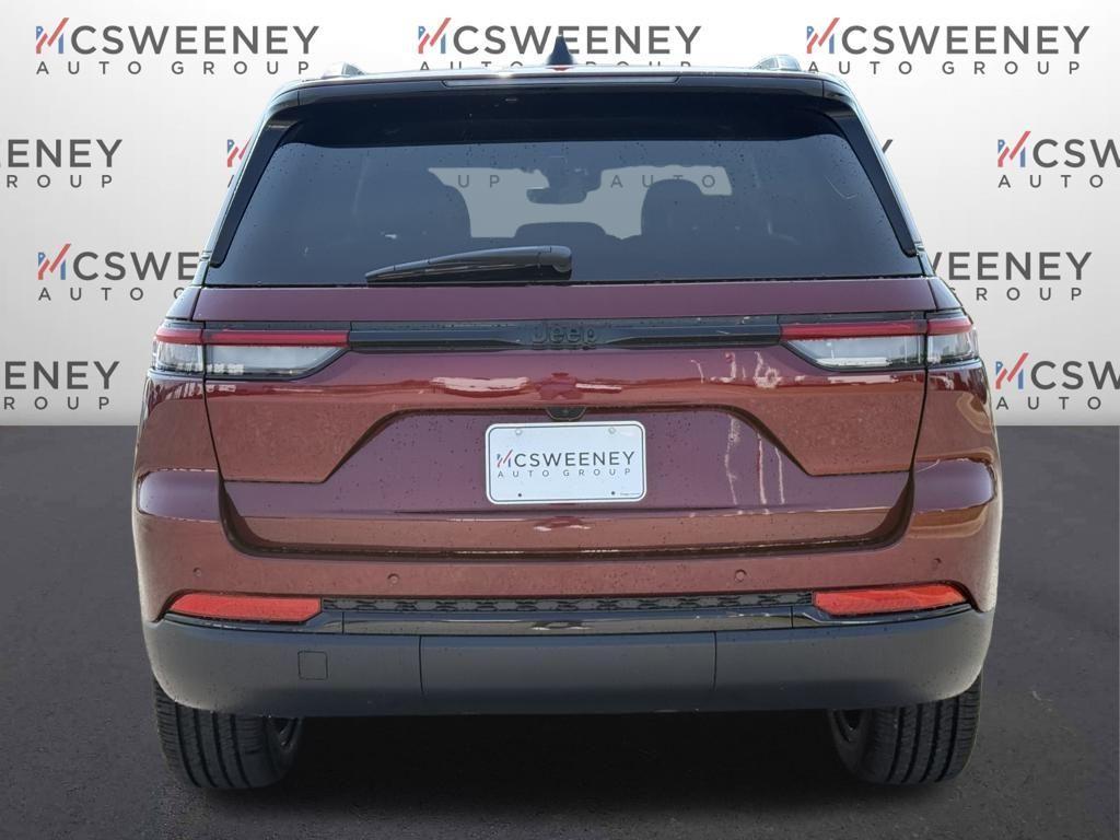 new 2025 Jeep Grand Cherokee car, priced at $34,125