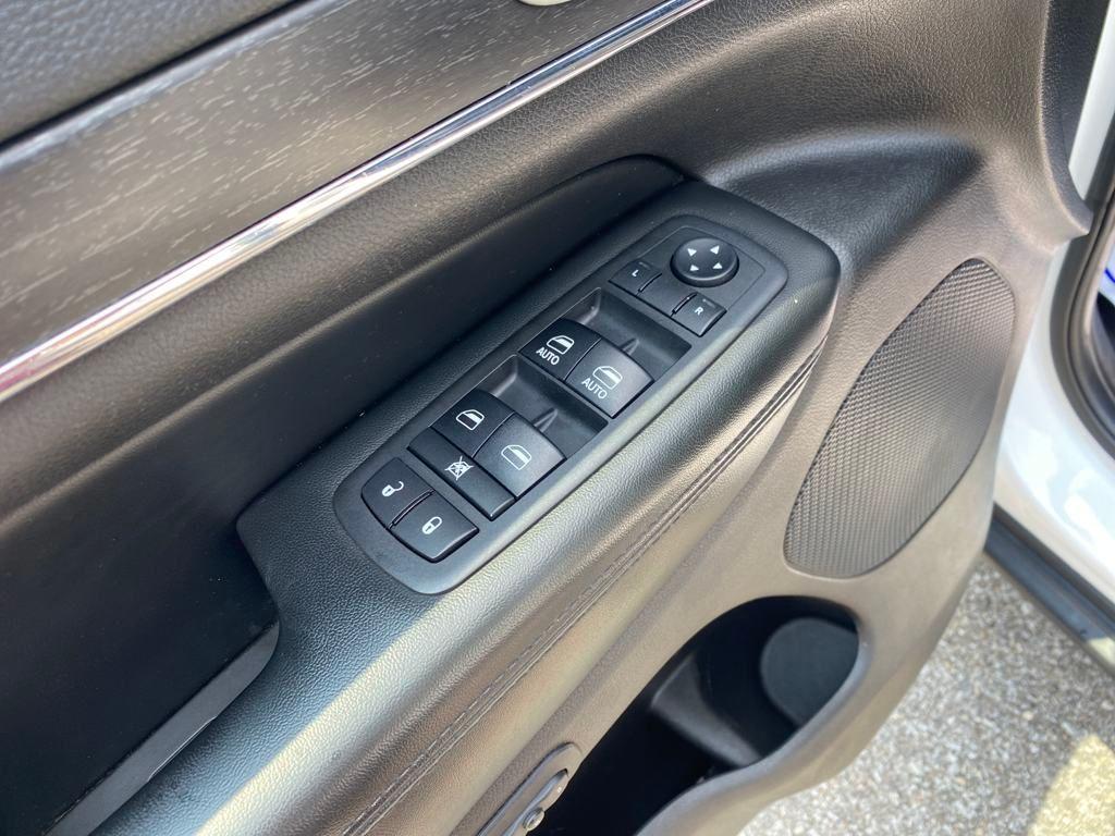 used 2018 Jeep Grand Cherokee car, priced at $20,656