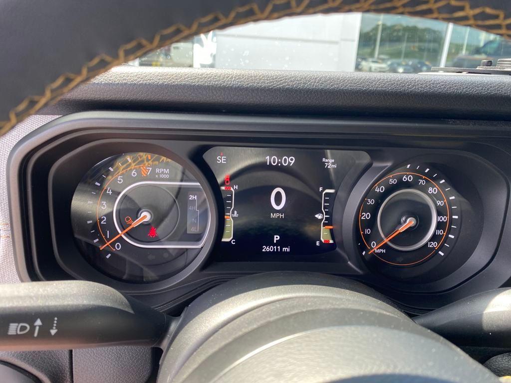 used 2024 Jeep Gladiator car, priced at $40,000