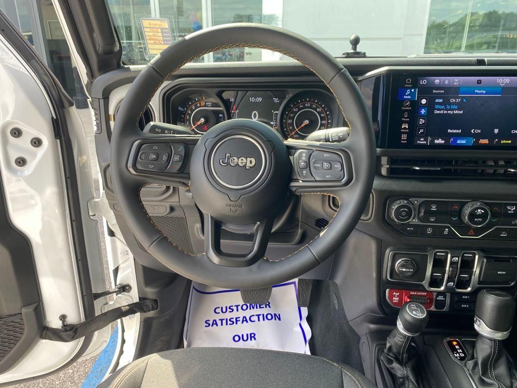 used 2024 Jeep Gladiator car, priced at $40,000