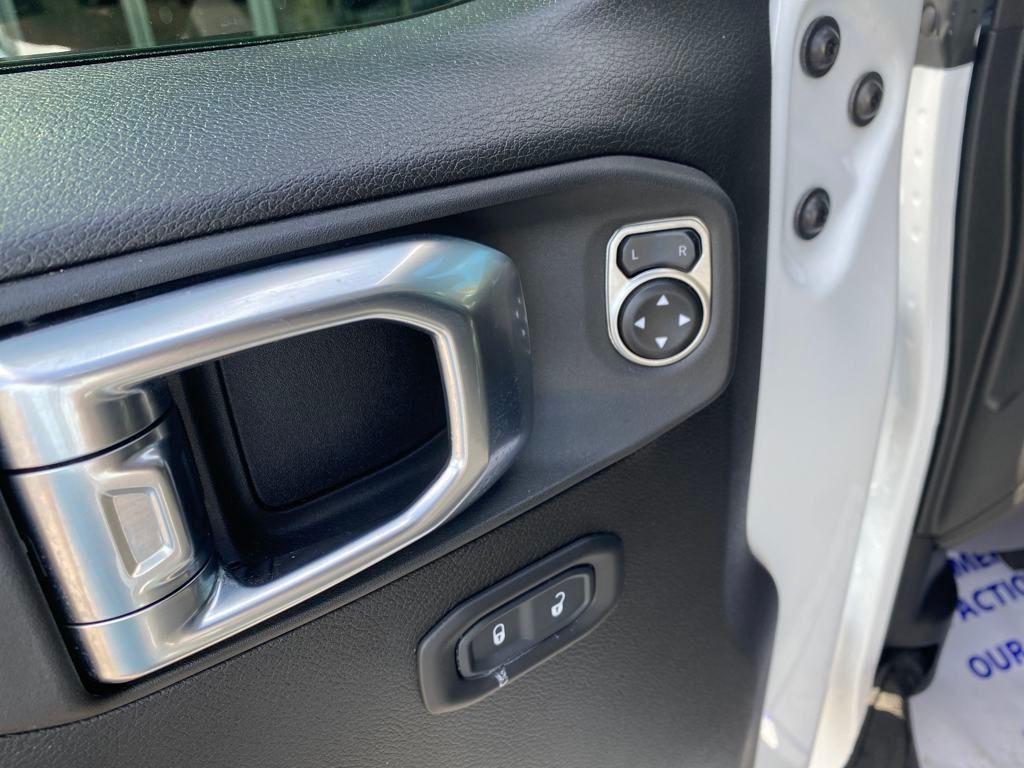 used 2024 Jeep Gladiator car, priced at $40,000