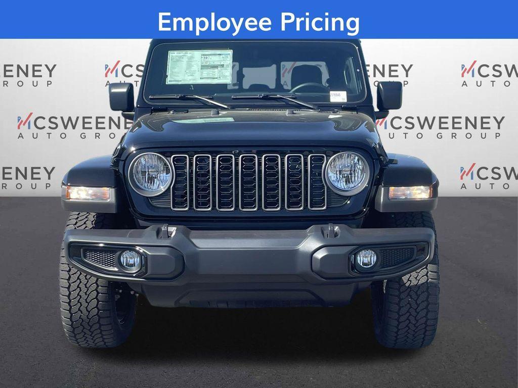 new 2025 Jeep Gladiator car, priced at $38,035