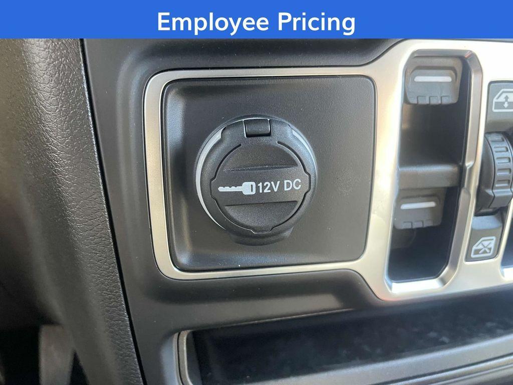 new 2025 Jeep Gladiator car, priced at $38,035