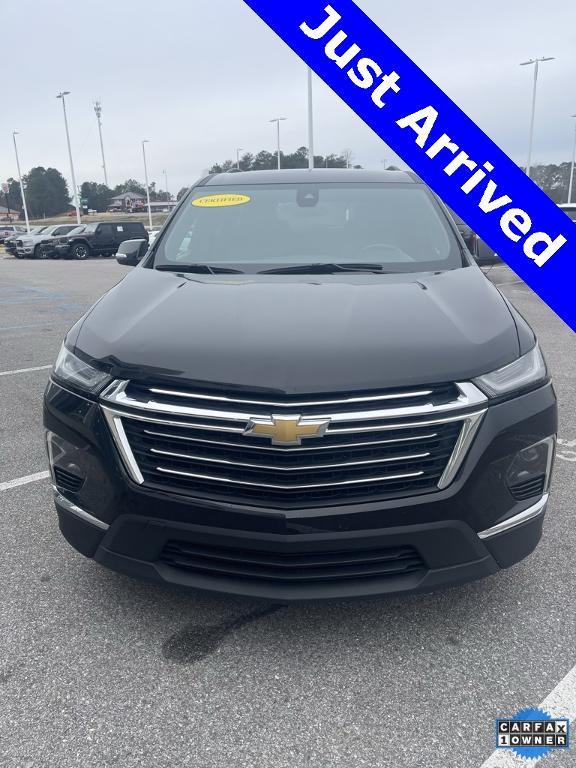 used 2023 Chevrolet Traverse car, priced at $27,271