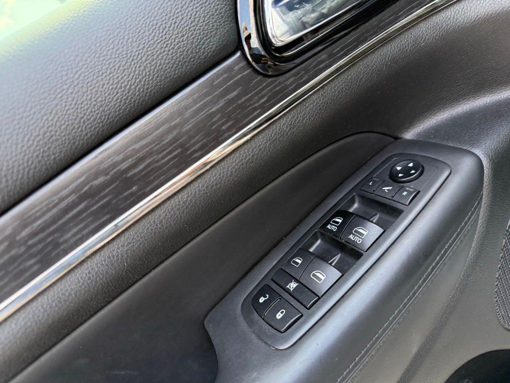used 2019 Jeep Grand Cherokee car, priced at $22,488