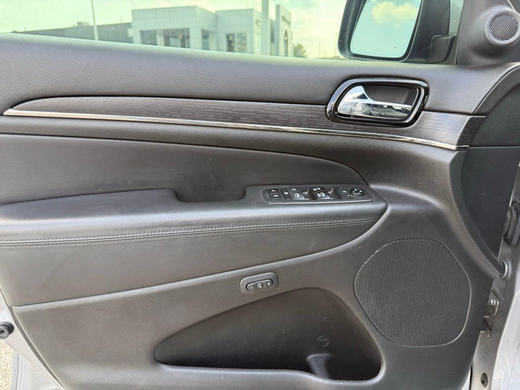 used 2019 Jeep Grand Cherokee car, priced at $22,488
