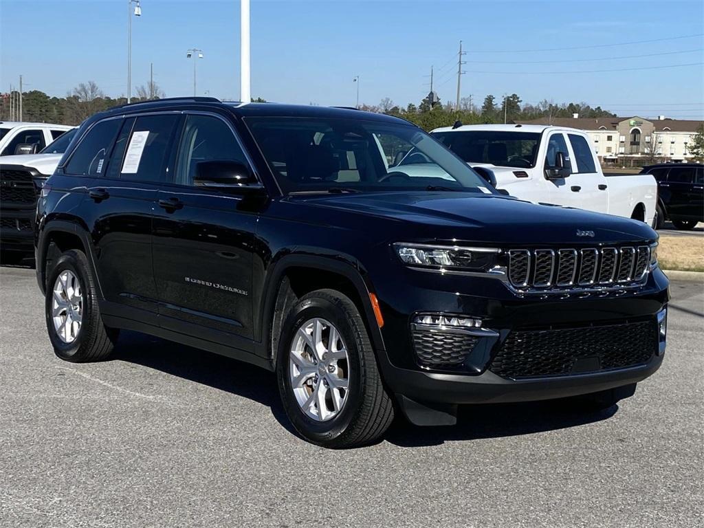 used 2023 Jeep Grand Cherokee car, priced at $34,125