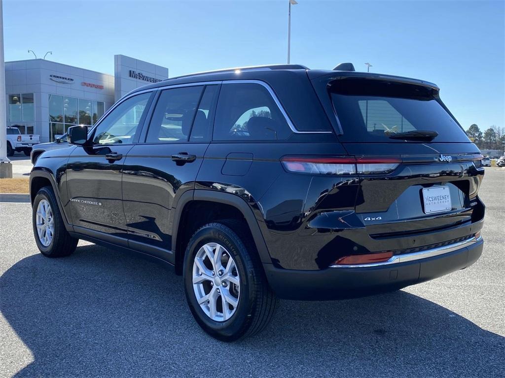 used 2023 Jeep Grand Cherokee car, priced at $34,125