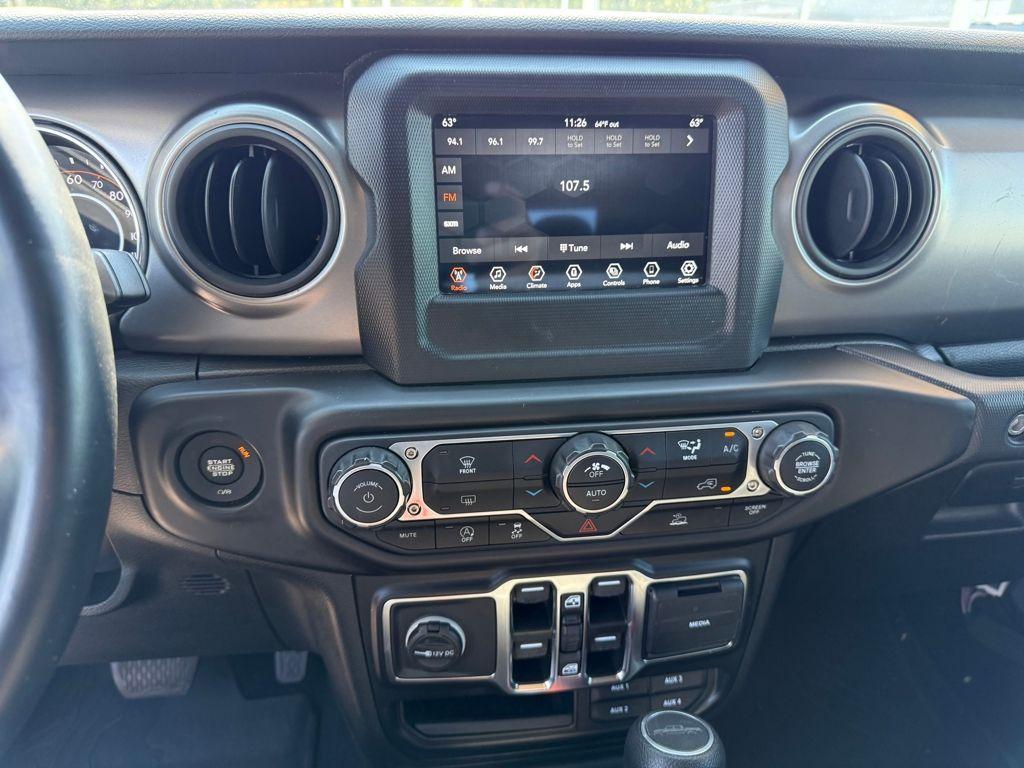 used 2021 Jeep Gladiator car, priced at $32,000