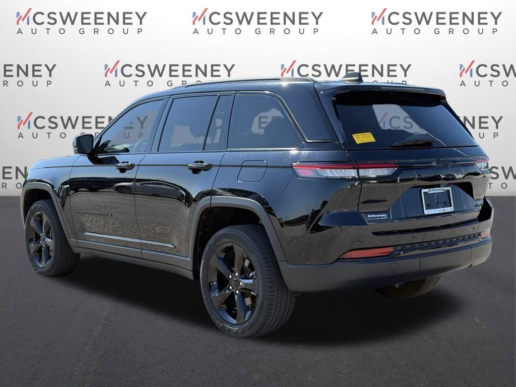 used 2023 Jeep Grand Cherokee car, priced at $33,046