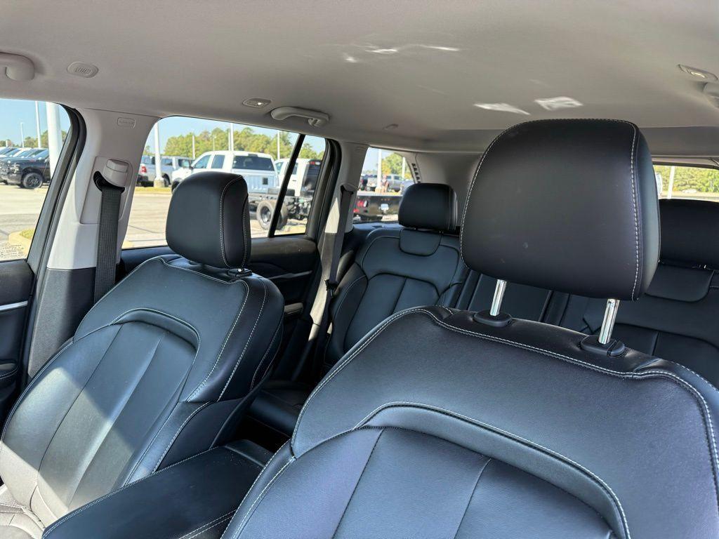 used 2023 Jeep Grand Cherokee car, priced at $33,046