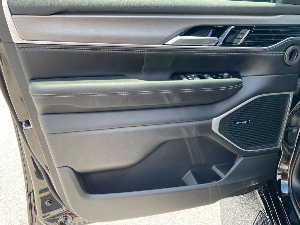 new 2025 Jeep Wagoneer car, priced at $74,270