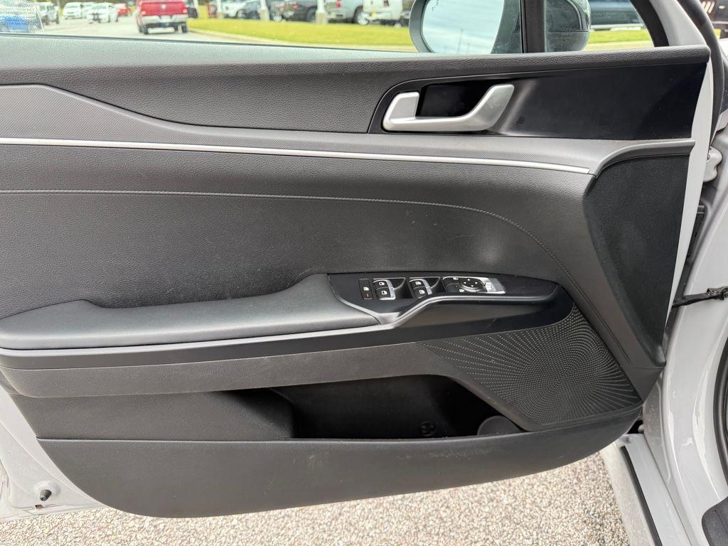 used 2022 Kia K5 car, priced at $21,286