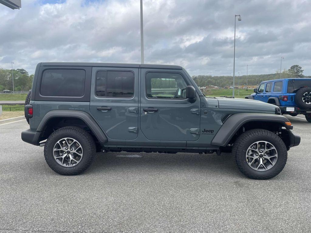 new 2025 Jeep Wrangler car, priced at $42,081