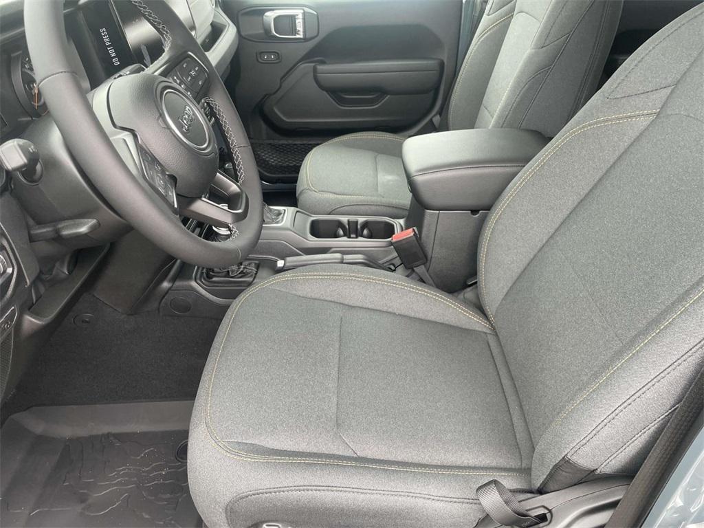new 2025 Jeep Wrangler car, priced at $45,440
