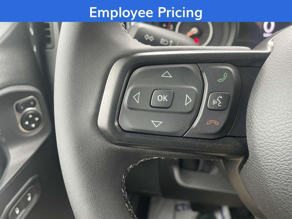 new 2025 Jeep Wrangler car, priced at $45,190