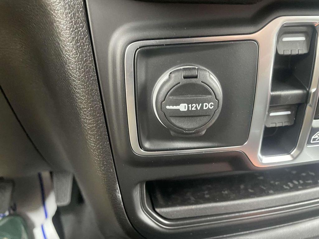new 2025 Jeep Wrangler car, priced at $42,081
