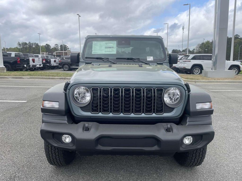 new 2025 Jeep Wrangler car, priced at $42,081
