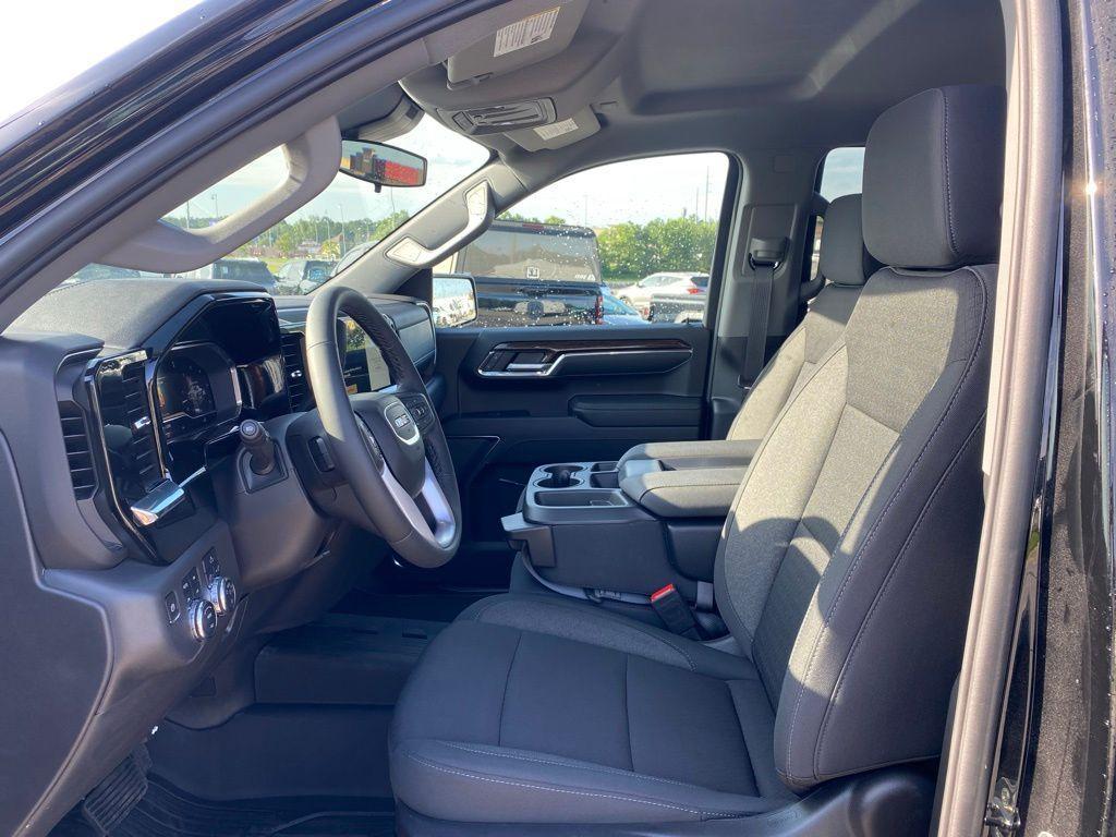 used 2024 GMC Sierra 1500 car, priced at $52,000
