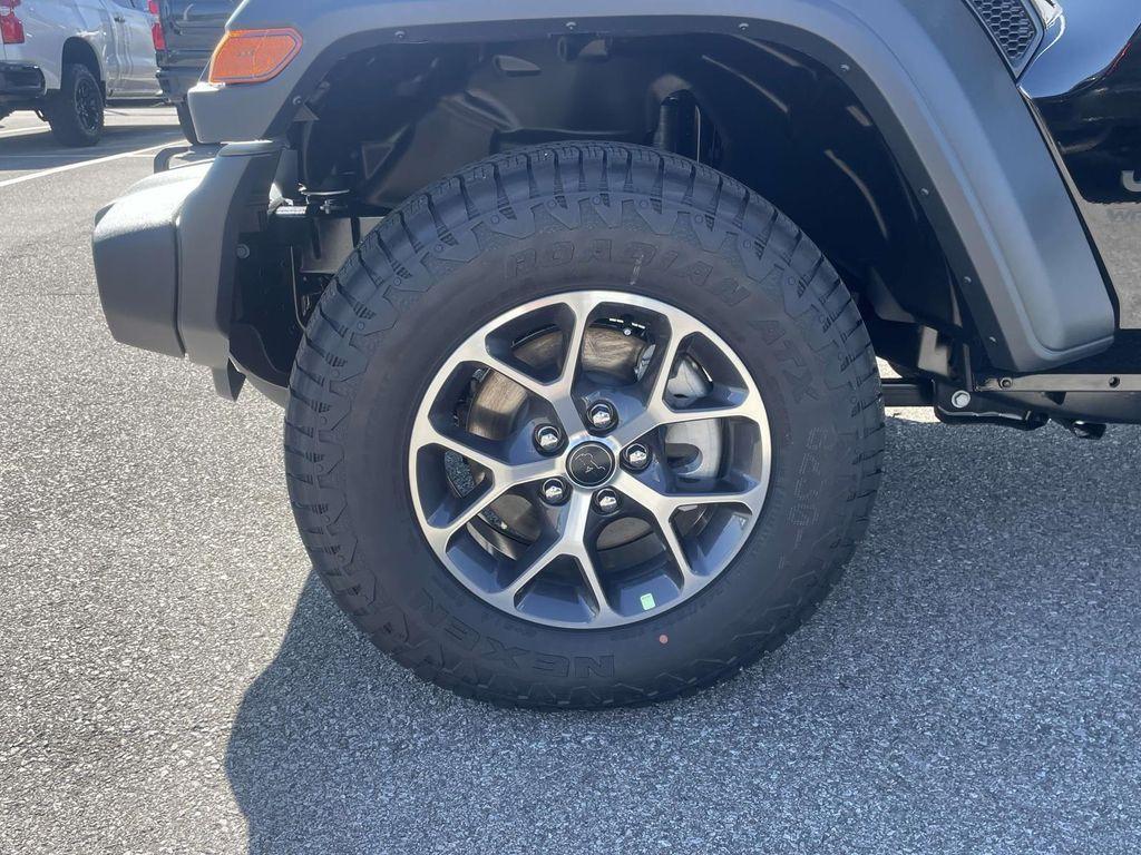 new 2025 Jeep Wrangler car, priced at $44,940