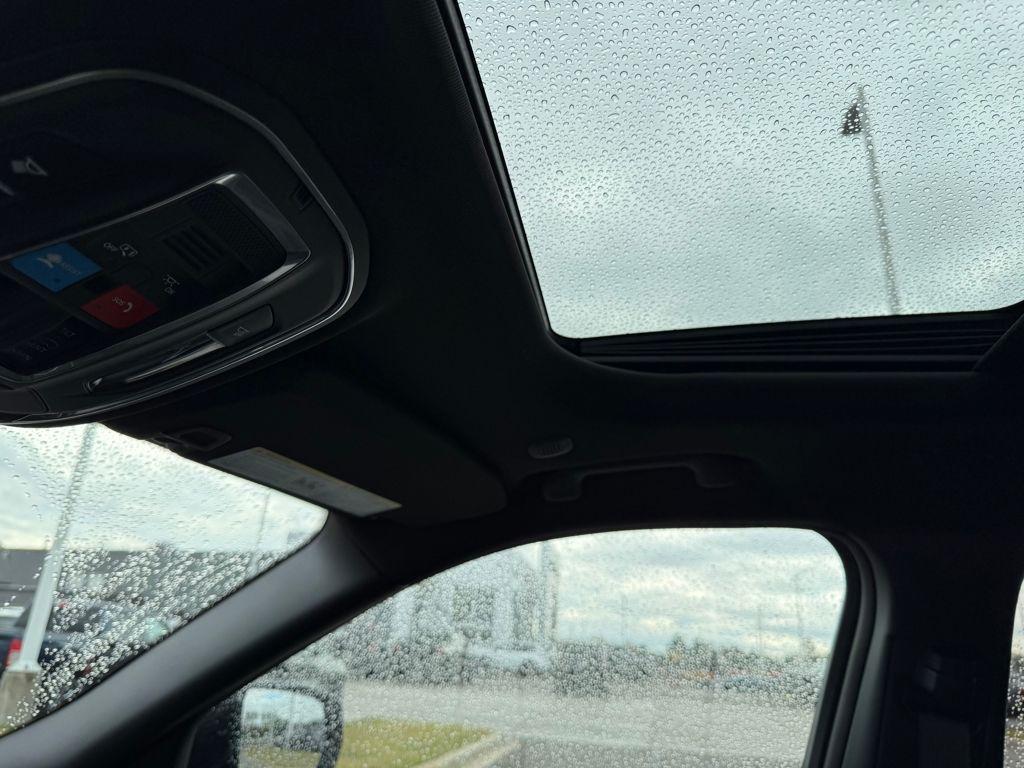 new 2025 Jeep Grand Cherokee car, priced at $26,625