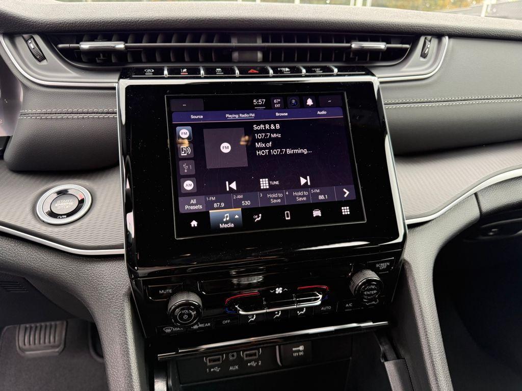 new 2025 Jeep Grand Cherokee car, priced at $26,625