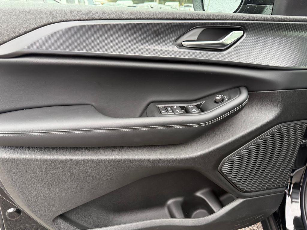 new 2025 Jeep Grand Cherokee car, priced at $26,625