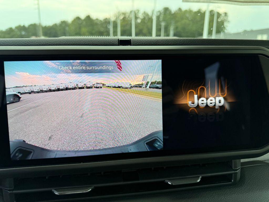 new 2025 Jeep Gladiator car, priced at $34,860