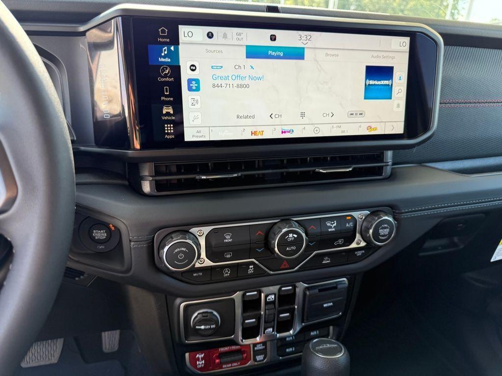 new 2025 Jeep Gladiator car, priced at $44,605