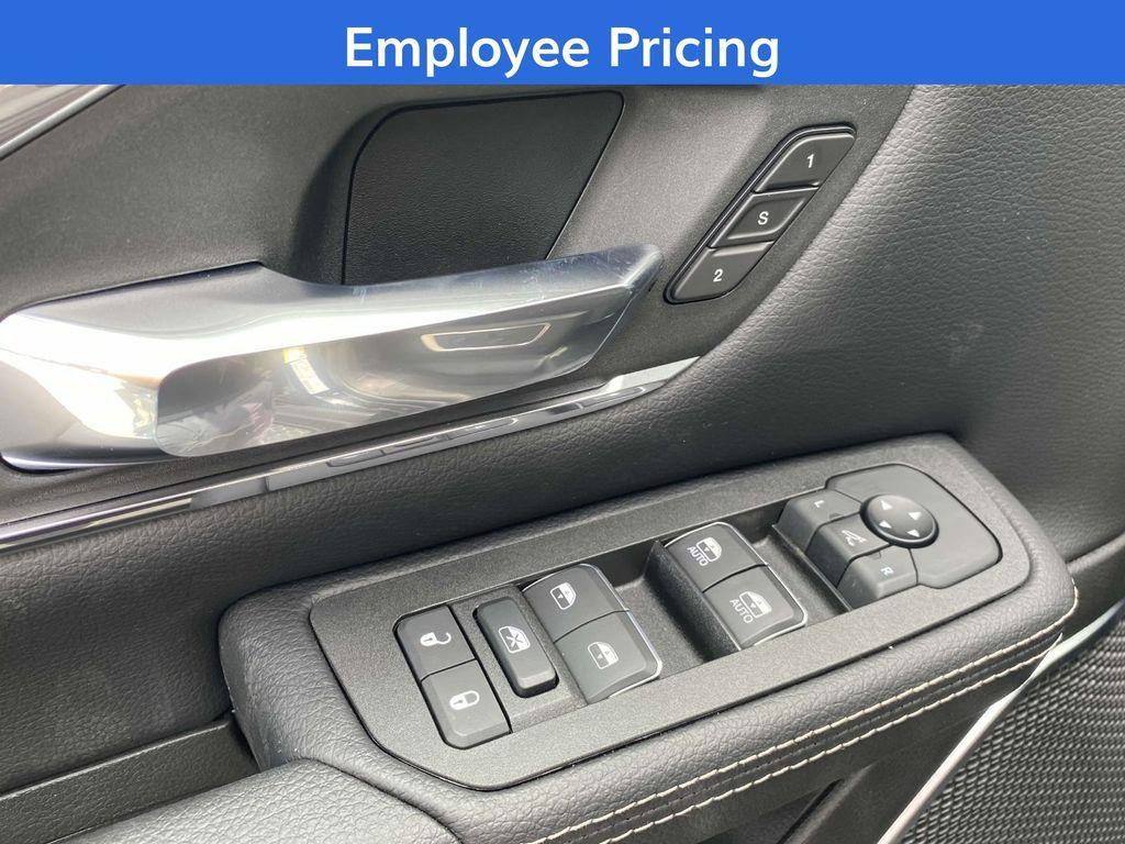 new 2025 Ram 1500 car, priced at $70,180