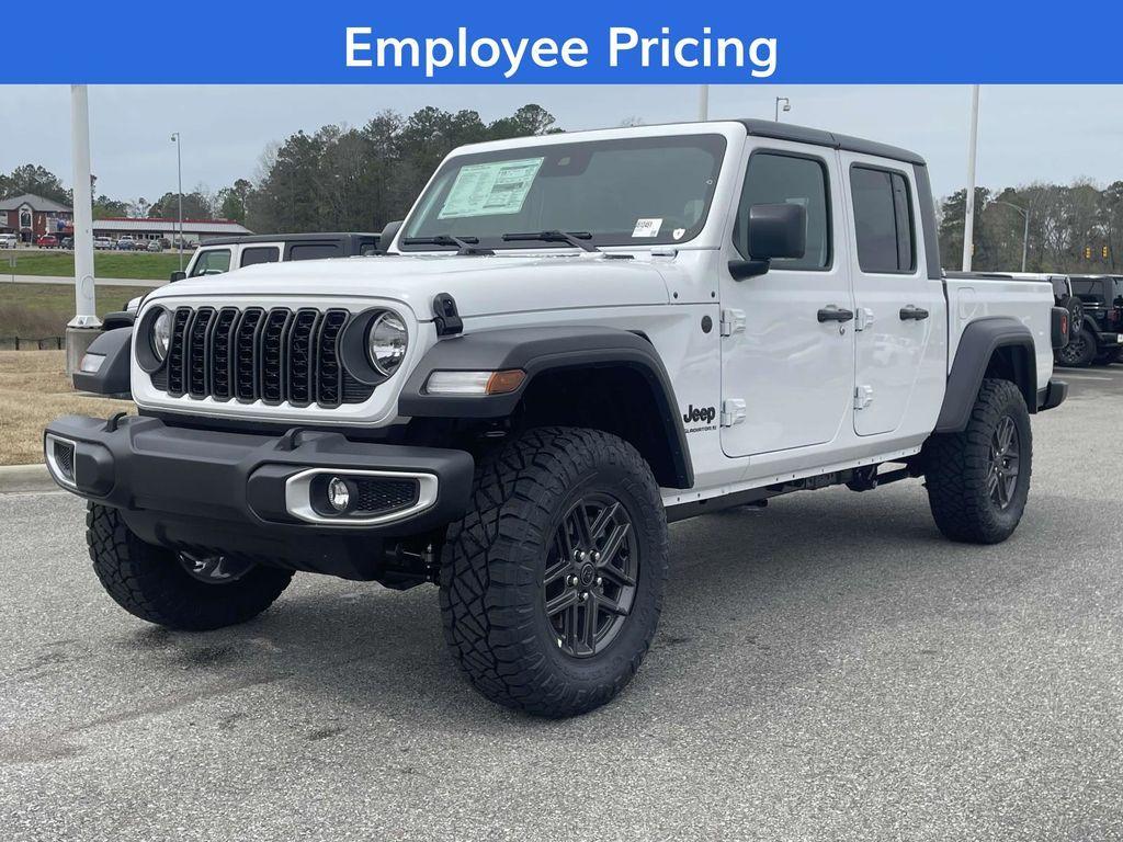 new 2025 Jeep Gladiator car, priced at $46,439