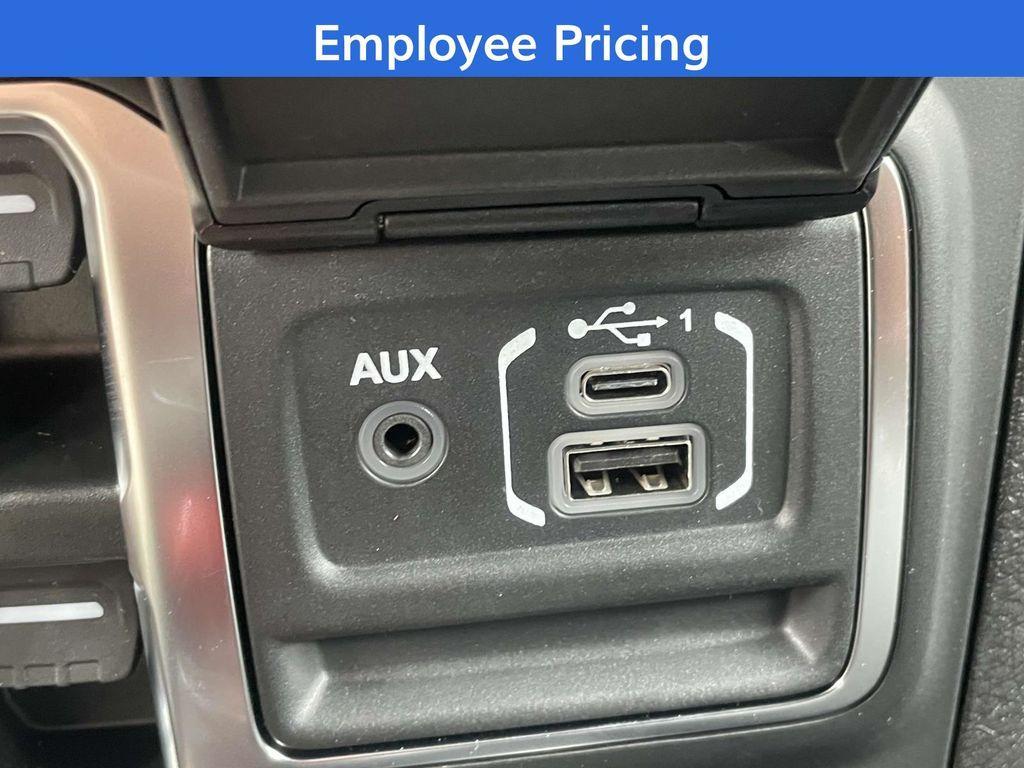 new 2025 Jeep Gladiator car, priced at $46,439