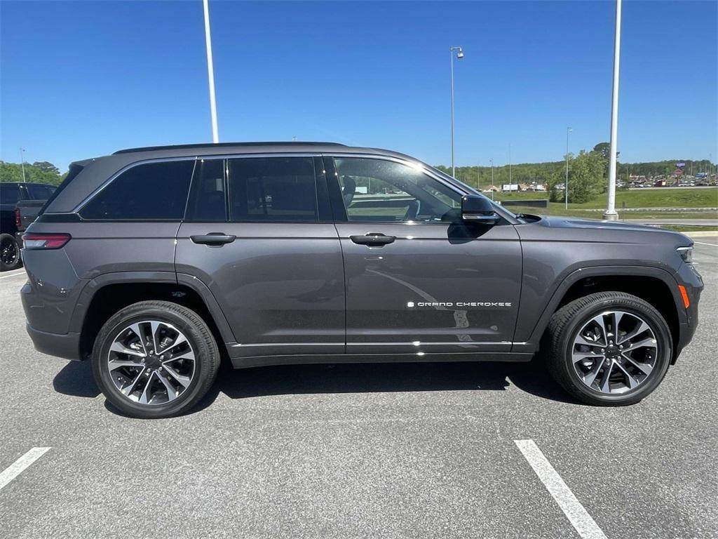 new 2025 Jeep Grand Cherokee car, priced at $53,370