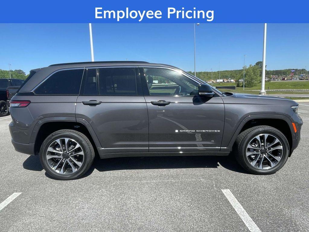 new 2025 Jeep Grand Cherokee car, priced at $53,870