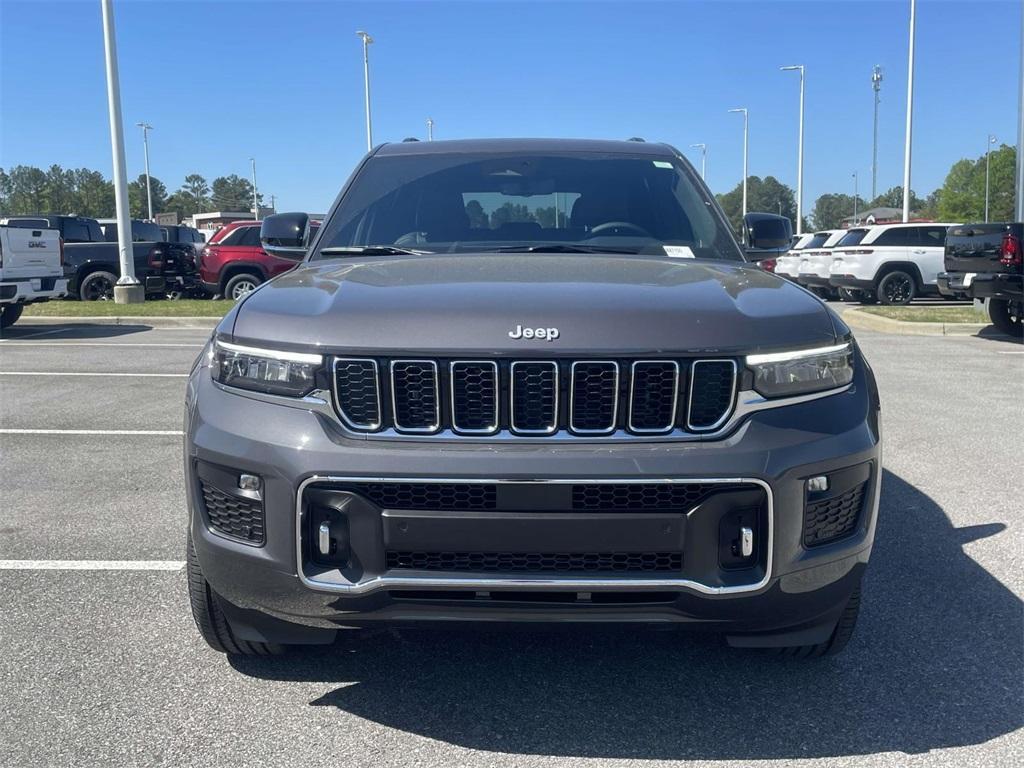 new 2025 Jeep Grand Cherokee car, priced at $53,370
