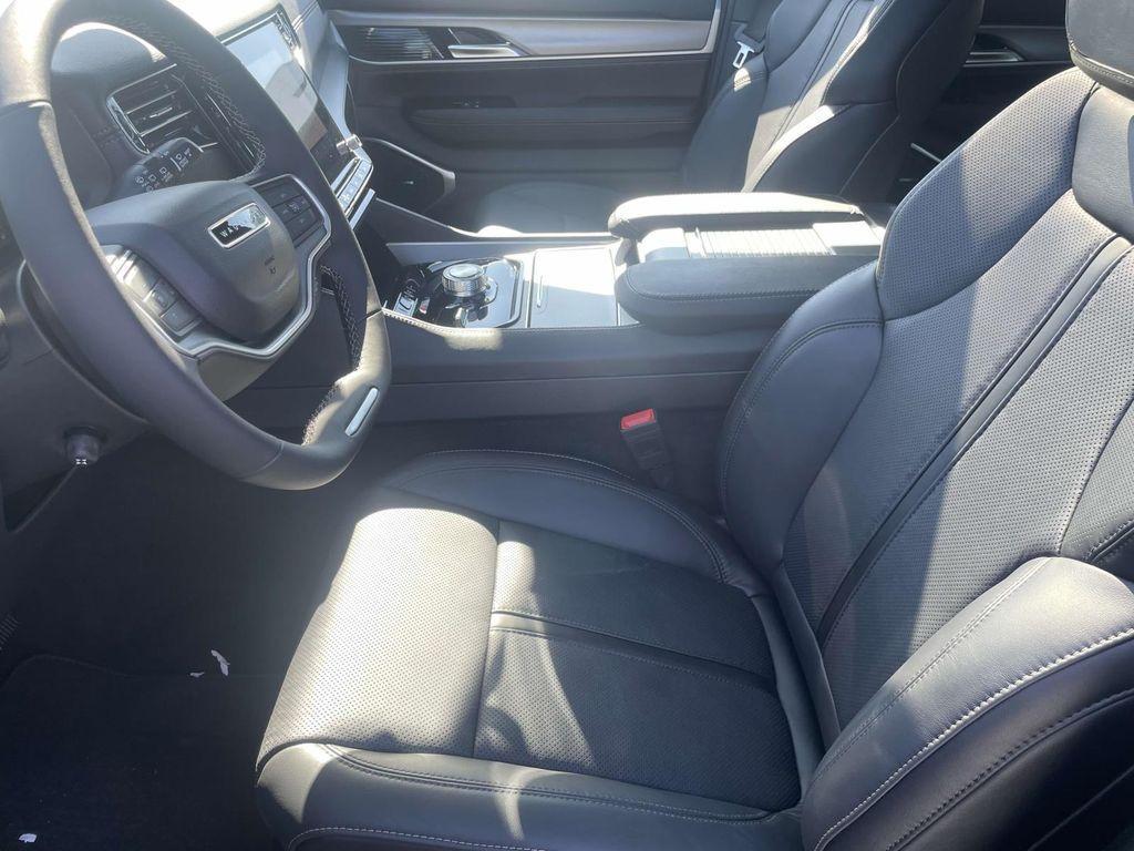 new 2025 Jeep Wagoneer car, priced at $76,675