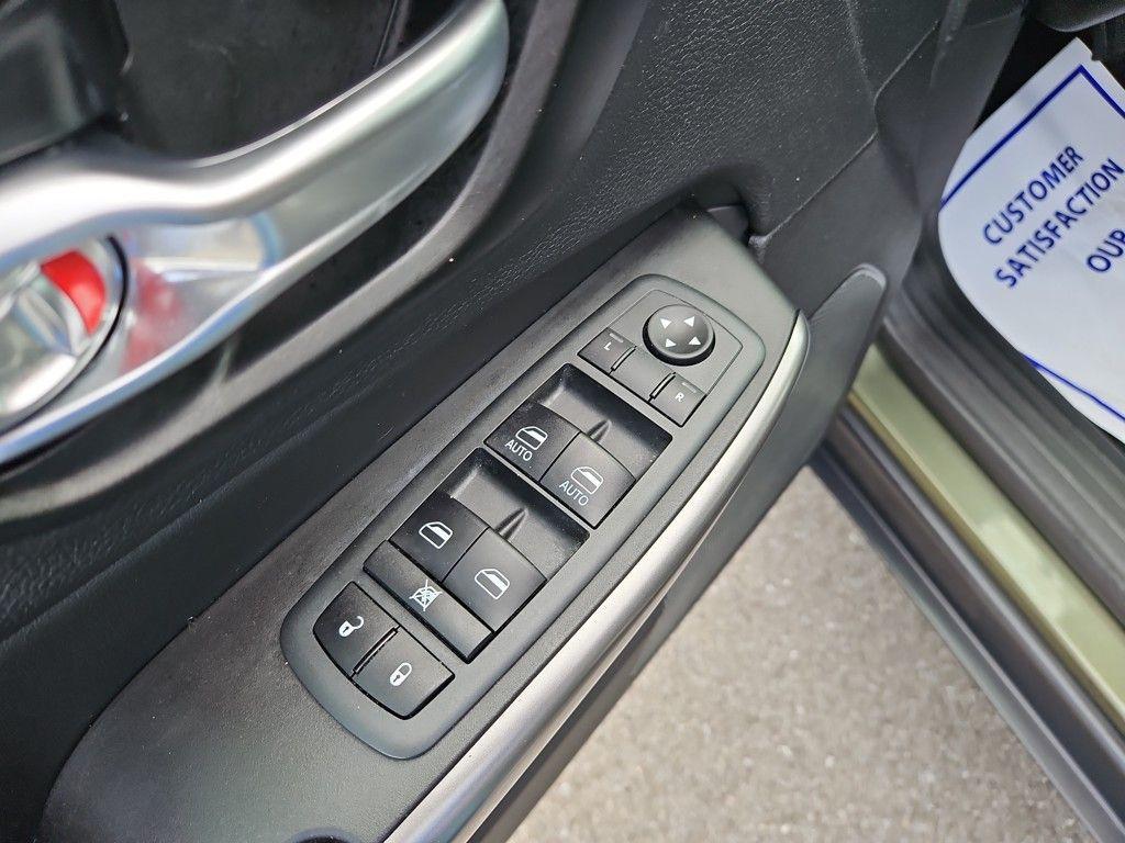 used 2021 Jeep Cherokee car, priced at $16,000