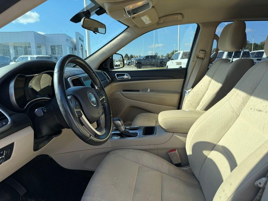 used 2019 Jeep Grand Cherokee car, priced at $16,824