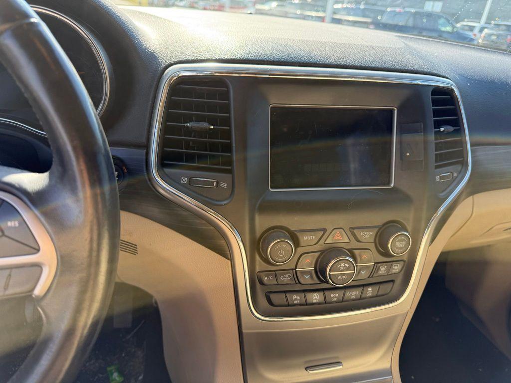 used 2019 Jeep Grand Cherokee car, priced at $16,824