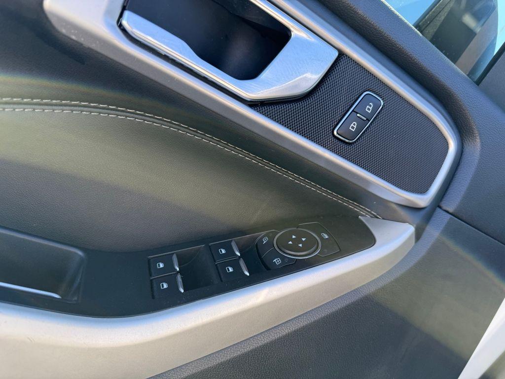 used 2022 Ford Explorer car, priced at $24,000