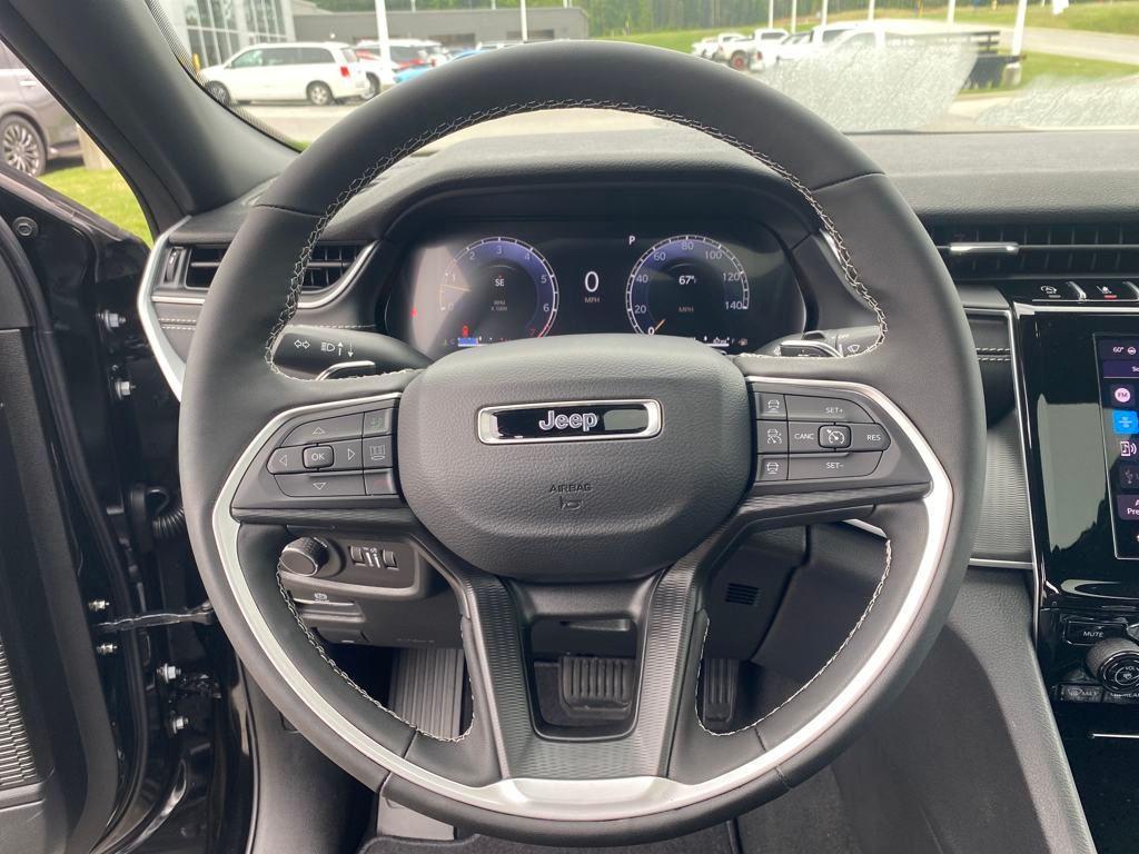 new 2025 Jeep Grand Cherokee L car, priced at $37,125