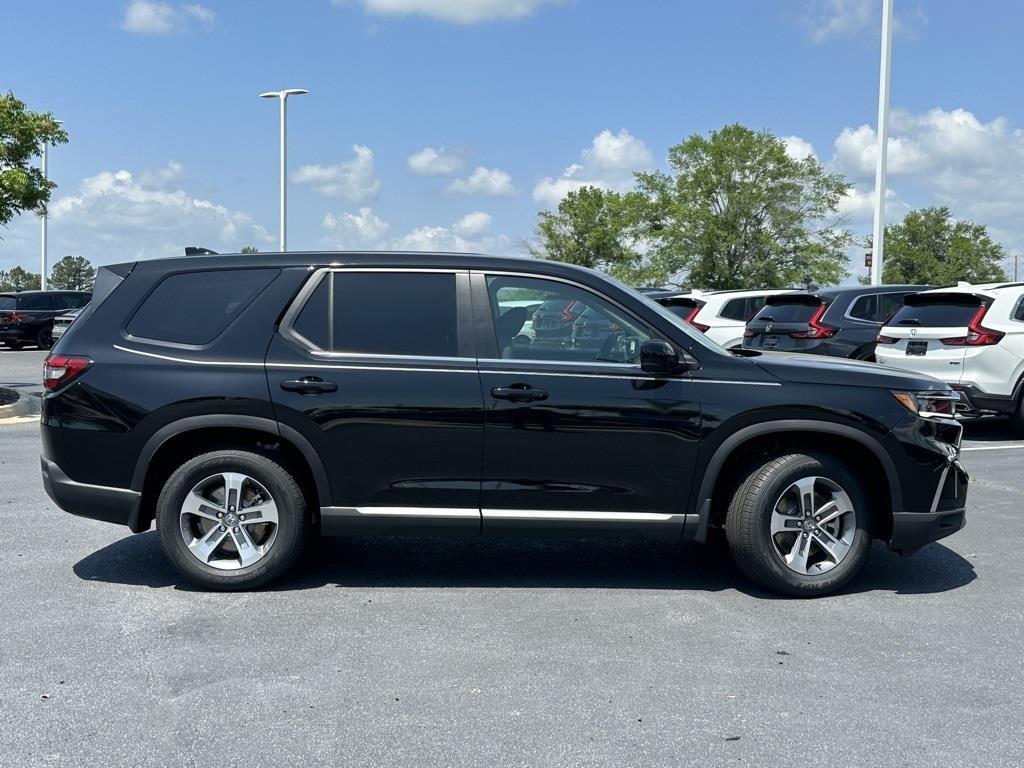 new 2025 Honda Pilot car, priced at $44,895