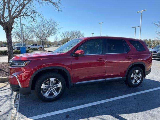 used 2025 Honda Pilot car, priced at $42,208