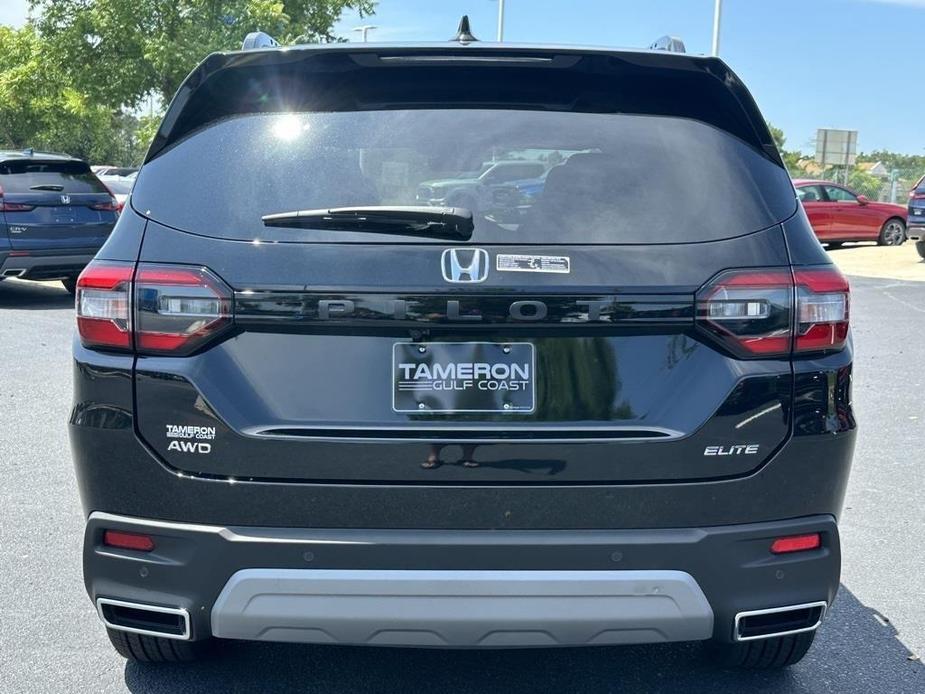 new 2025 Honda Pilot car, priced at $54,475