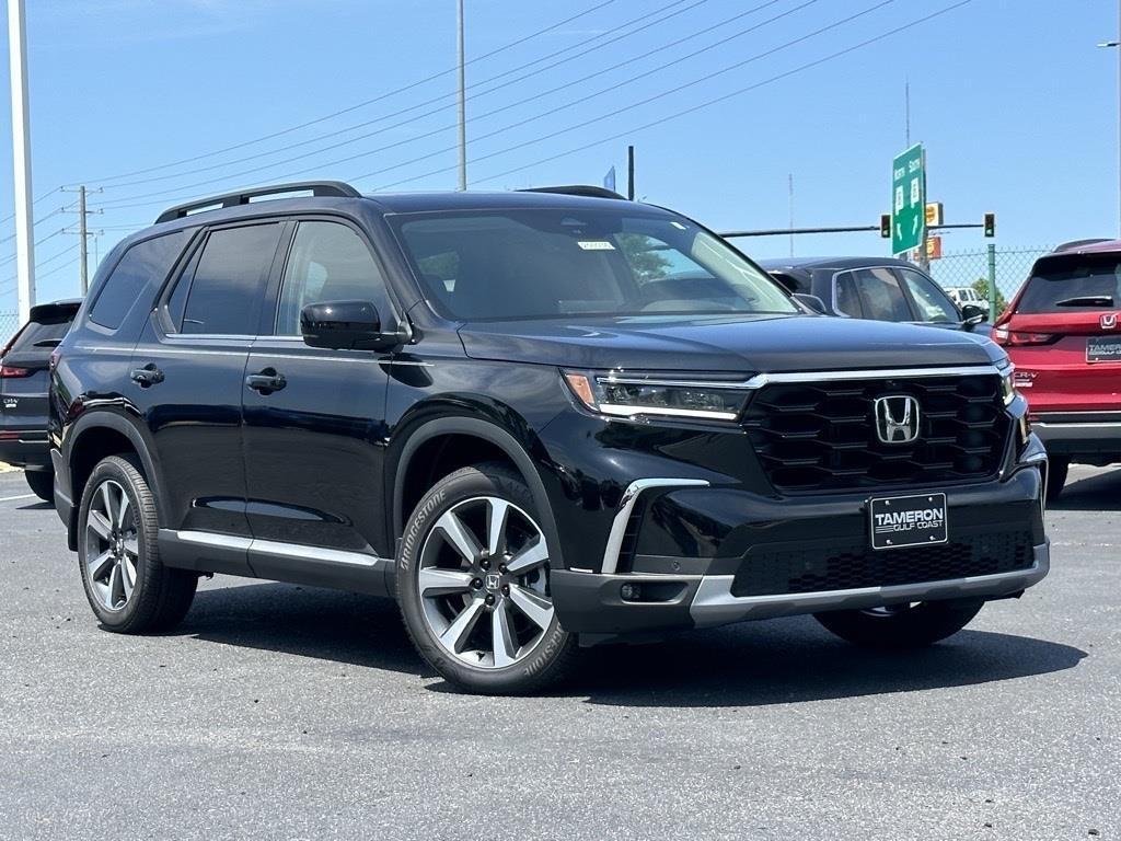 new 2025 Honda Pilot car, priced at $54,475