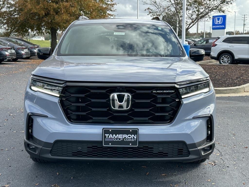 new 2025 Honda Pilot car, priced at $56,430