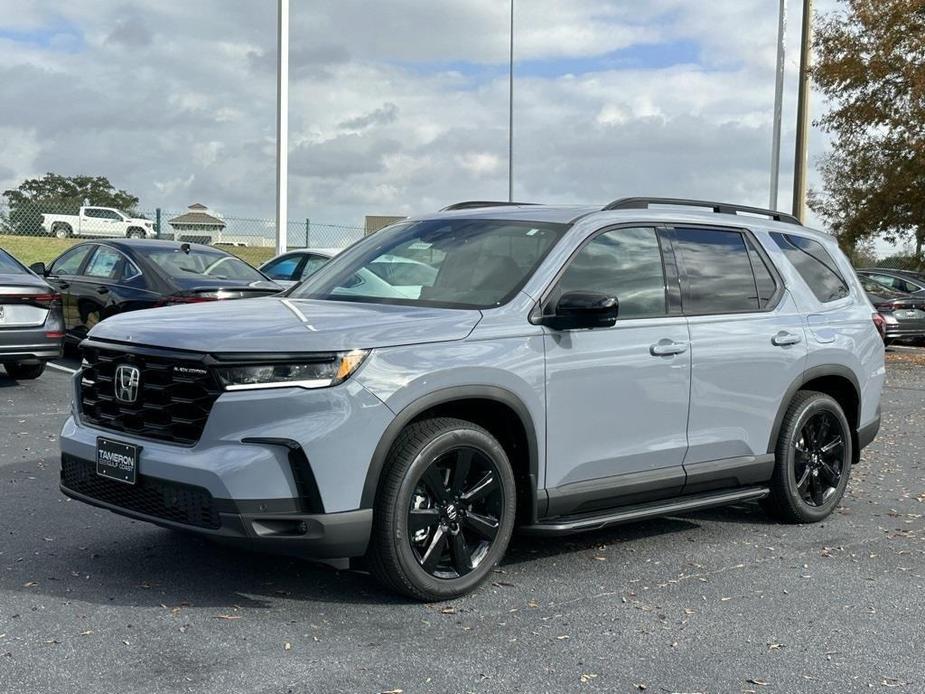 new 2025 Honda Pilot car, priced at $56,430